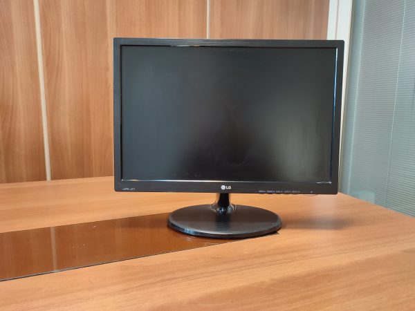 Stock LG 20 inch IPS LED monitor
